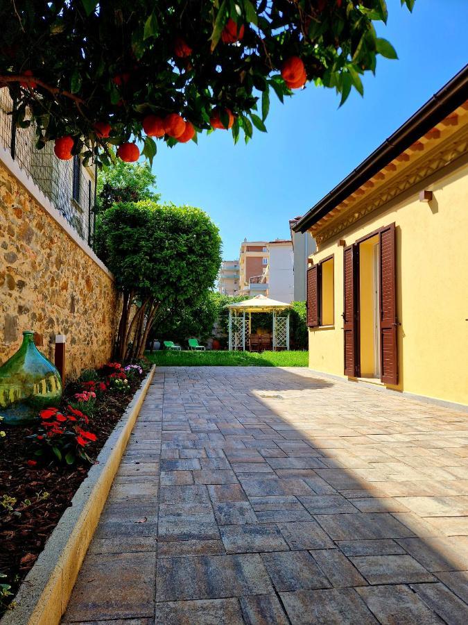 Serra Di Mare Casa Con Giardino ลีวอร์โน ภายนอก รูปภาพ